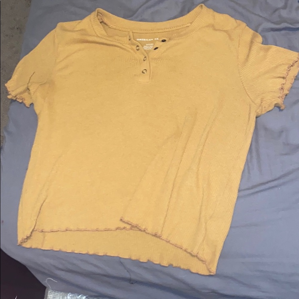 American Eagle T shirt